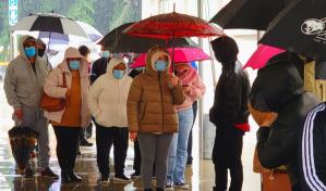 EEUU bate el récord de nuevos casos en un día con 488.000 infectados