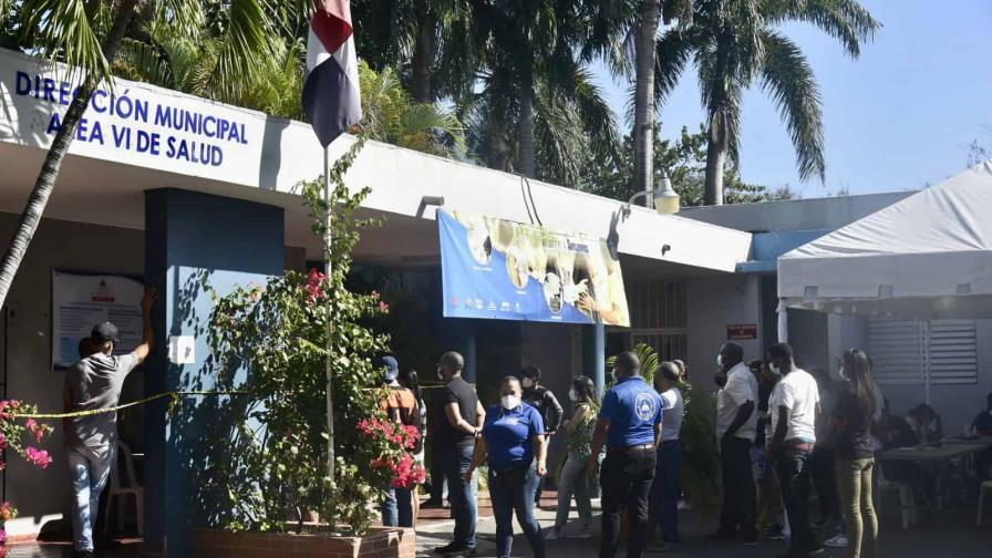 Poca asistencia a centros de vacunación en víspera de Año Nuevo