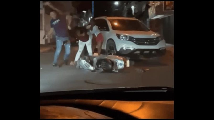Policía Nacional recorre territorio nacional en busca de hombre agredió mujer en Baní Policía Nacional recorre territorio nacional en busca de hombre agredió mujer en Baní