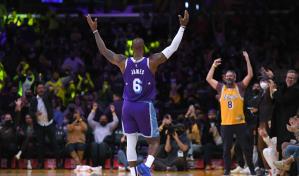 James bate su marca del año con 43 y Lakers vencen a Blazers