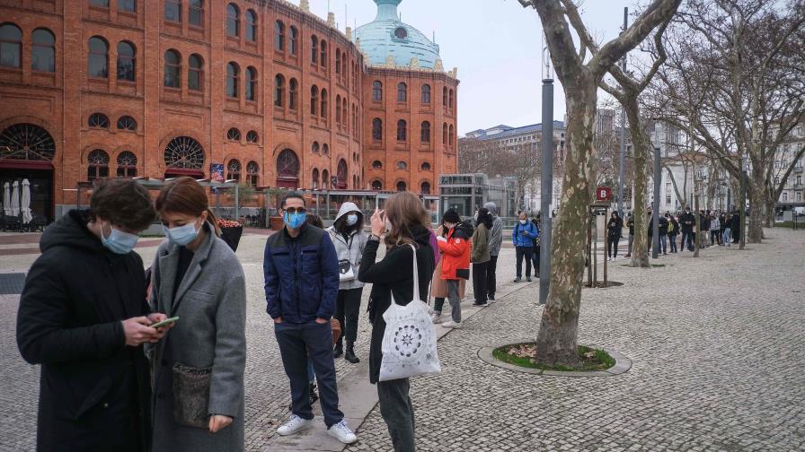 Portugal comienza el año entre restricciones y récord de contagios