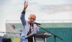 El pastor Ezequiel Molina: la historia de su respaldo a gobiernos