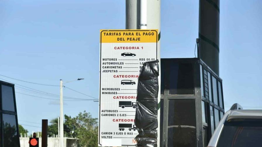 Conductores ya pagan nuevos precios de peajes en la carretera a Samaná