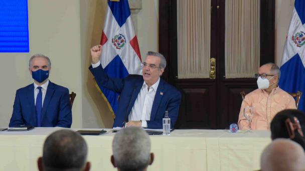 Abinader confirma quinta ola con más contagios y menos letal