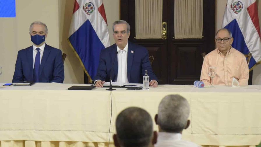 Abinader revela no contemplan restricciones por aumento de contagios de COVID-19