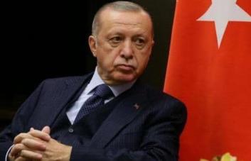 Erdogan y la oposición turca aseguran a sus seguidores que vigilarán el recuento electoral