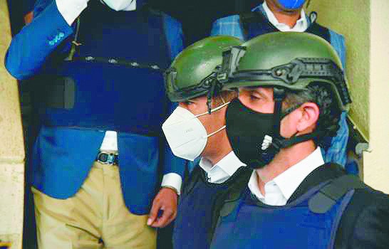 Como “Coral 5G” fue denominada la segunda parte de una investigación al grupo señalado por emplear entidades castrenses para malversar millones de pesos . El grupo de implicados lo encabezan el general Juan Carlos Torres Robiou, extitular del Cestur y el general Julio Camilo de los Santos Viola e integran otros 10 imputados. Es el único caso que se encuentra en fase de conocimiento de coerción. �