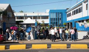 El 2022 comienza con 2,026 casos nuevos de COVID-19, dos muertes y filas para pruebas