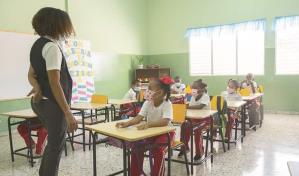 Son 13,434 los maestros que imparten docencia de forma temporal en el país