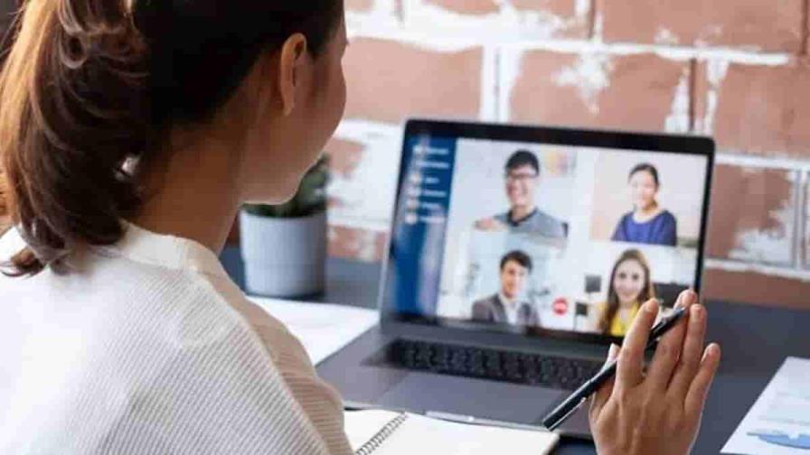 Ecuador vuelve al teletrabajo y acelera refuerzo por COVID-19