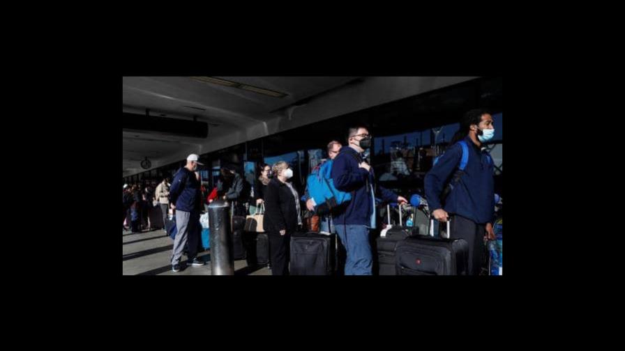 Aeropuertos de EE.UU. acaparan ya dos tercios de las cancelaciones de vuelos