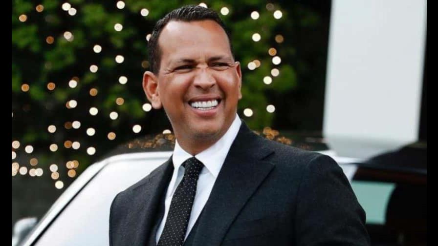 Alex Rodríguez captado con misteriosa chica en Londres