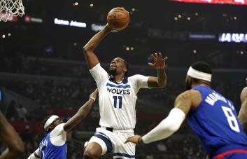 Timberwolves aplastan a Clippers frenan racha de derrotas
