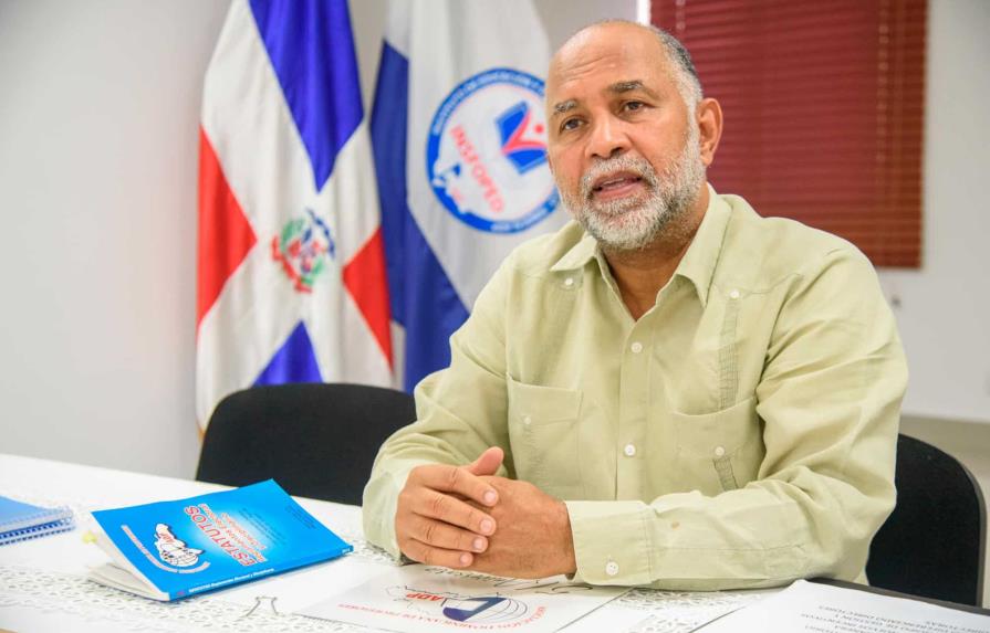 Eduardo Hidalgo: “Abrir las escuelas en estos momentos es un grave error de las autoridades”