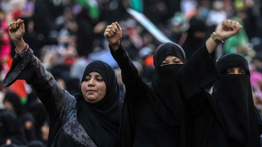 Escándalo en la India por subasta de mujeres musulmanas en una aplicación