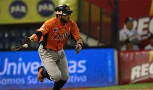 Cardenales triunfan y empatan liderato en béisbol Venezuela