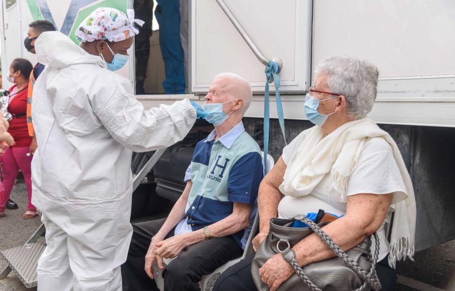 En tres días República Dominicana supera contagios reportados en un mes