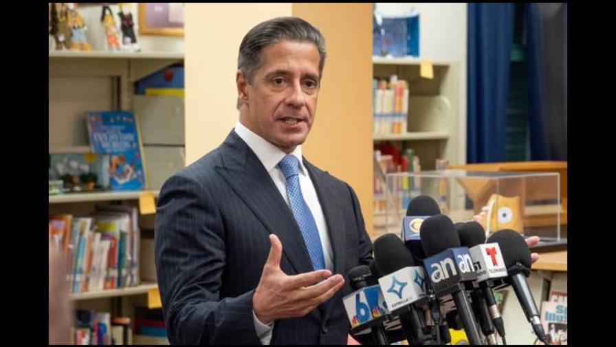 El FBI allana el domicilio y la oficina del Superintendente escolar de Los Ángeles El FBI allana el domicilio y la oficina del Superintendente escolar de Los Ángeles