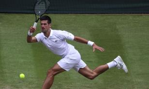 Australia indignada por exención a Djokovic en pleno repunte de la COVID-19