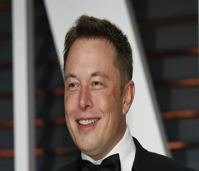 ¡Elon Musk chino! encontraron a un doble del magnate