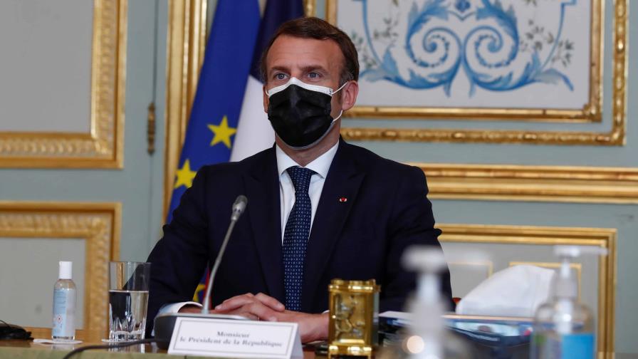 Indignación en Francia tras confesión de Macron de que quiere fastidiar a los no vacunados