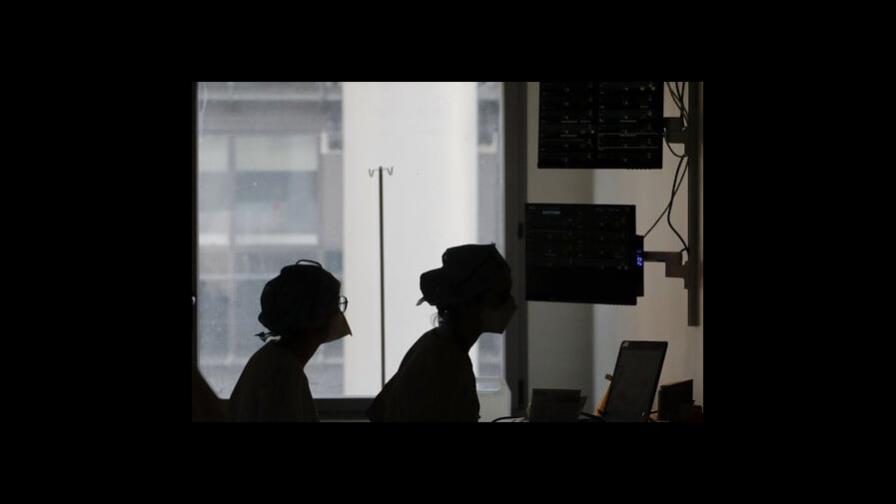 Francia dejará que personal de salud trabaje aún con COVID-19 Francia dejará que personal de salud trabaje aún con COVID-19