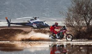 El español Joan Barreda gana la cuarta etapa del Dakar en motos