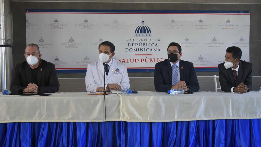 Ministro de Salud afirma recuperación por ómicron solo toma 5 días