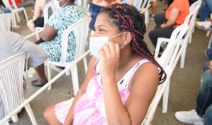 Con contracciones cada 5 minutos, embarazada se realiza prueba de COVID