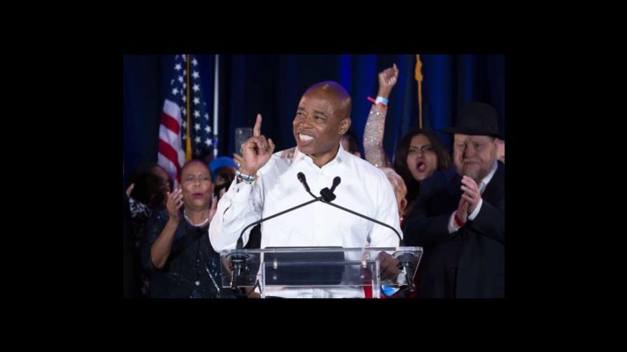 Alcalde de Nueva York dice que no habrá cierre de negocios