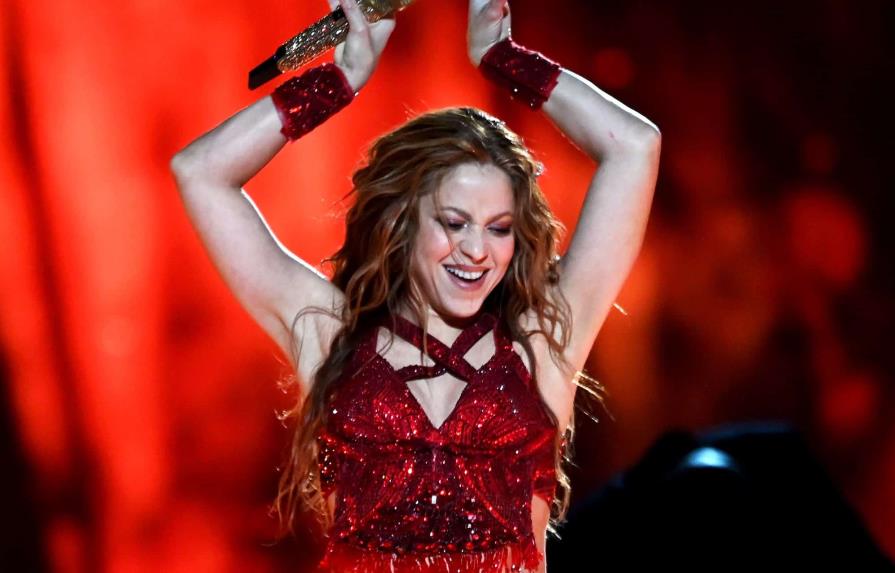 El baile de Shakira y sus amigas que fue interrumpido por uno de sus hijos