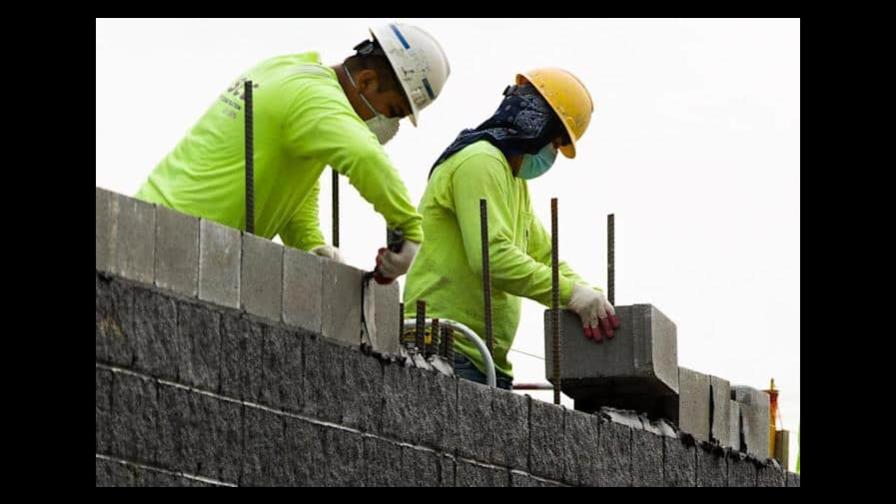 Sube a 207,000 la cifra semanal de pedidos del subsidio por desempleo en EE.UU.