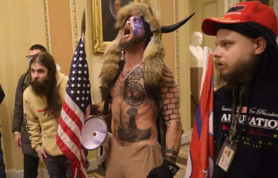 Las imágenes del asalto al Capitolio que le dieron la vuelta al mundo