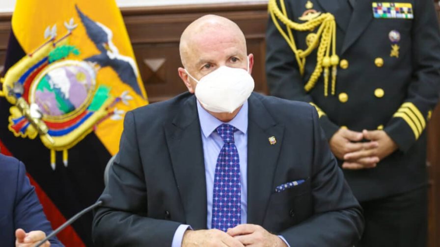 Ecuador: vicepresidente con COVID-19, Lasso suspende agenda
