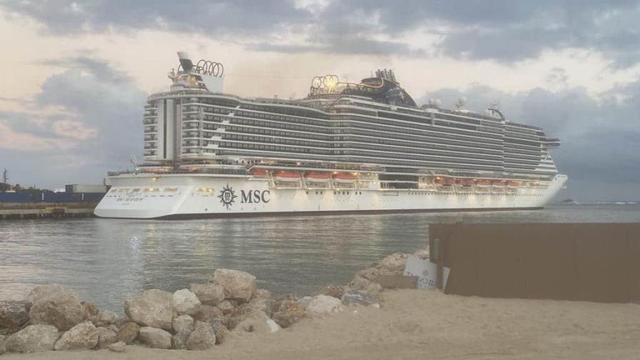 Llega crucero a Puerto Plata con más de 100 casos positivos de COVID-19