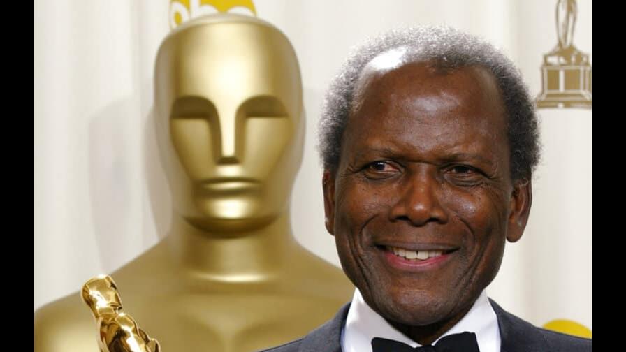 De Obama a Oprah, la política y espectáculo de EE.UU. se despiden de Poitier De Obama a Oprah, la política y espectáculo de EE.UU. se despiden de Poitier