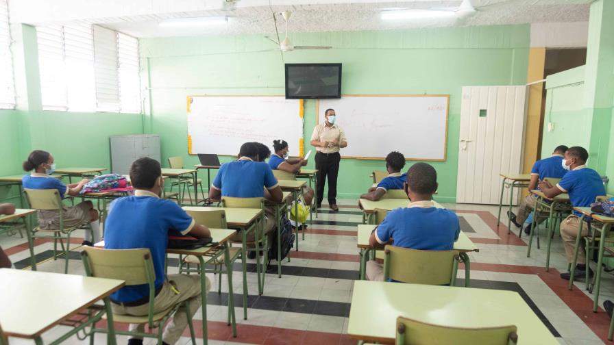 Se reanudan las clases presenciales este martes y será voluntaria la asistencia
