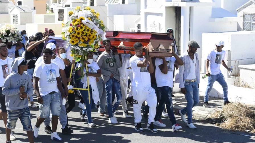 Sepultan restos de dos de los fallecidos en accidente en México Sepultan restos de dos de los fallecidos en accidente en México