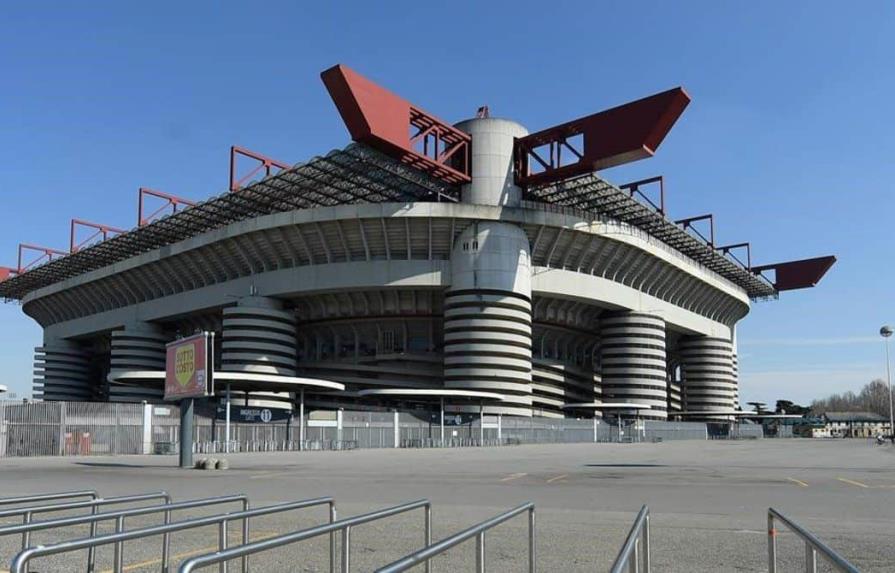 Italia reduce la capacidad en estadios a 5.000 espectadores por la pandemia