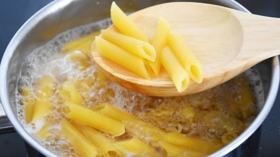 Pasta: cómo hacer que el agua no desborde, según la ciencia Pasta: cómo hacer que el agua no desborde, según la ciencia
