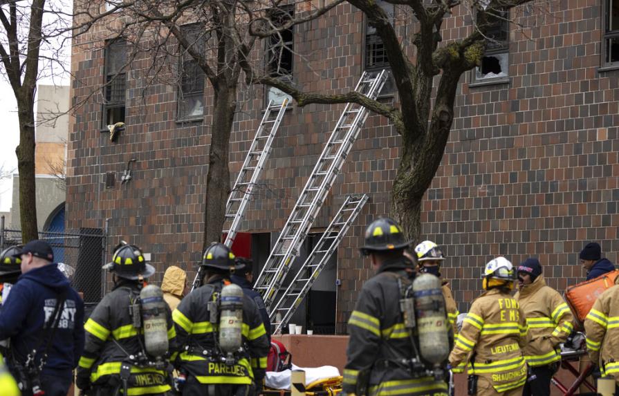 Incendio en El Bronx deja 19 muertos, incluyendo nueve niños; uno de los más grandes en 30 años