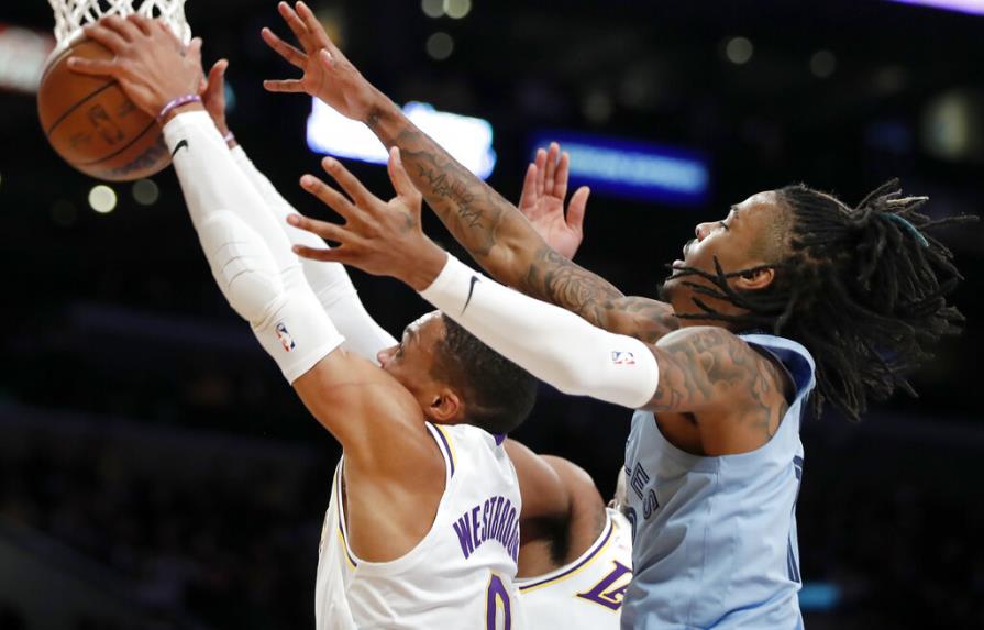 Los Grizzlies ganan a los Lakers y encandenan 9 victorias