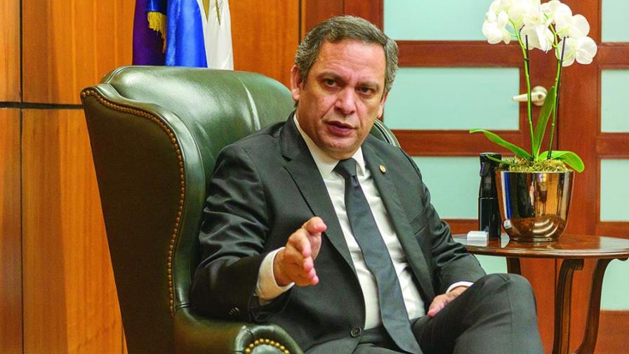 Luis Henry Molina: “Hay discusiones que el país no quiere tener”