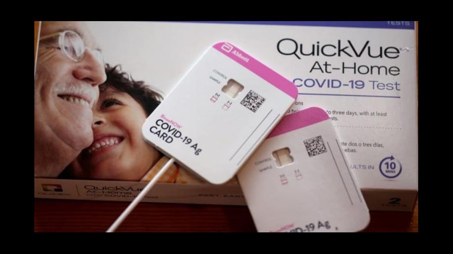 Aseguradoras de EEUU cubrirán gratis ocho tests caseros para COVID-19 al mes