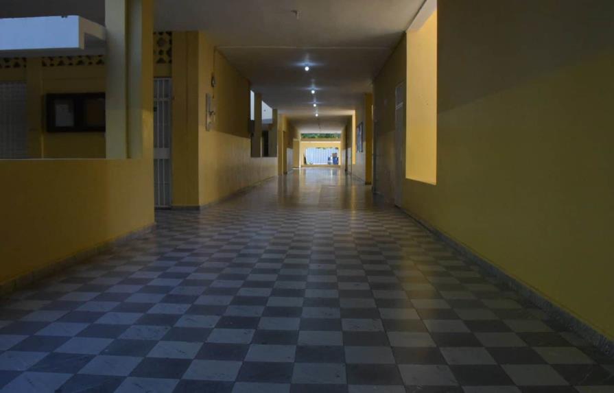 Profesores no asisten a las aulas en Santiago para reinicio de docencia presencial