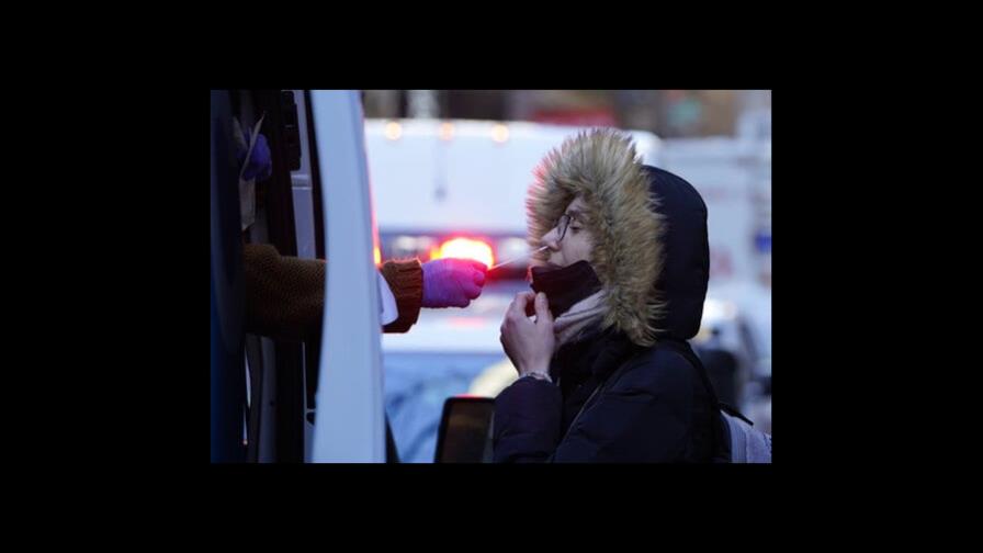 Ómicron parece encaminarse a descenso en Gran Bretaña y EEUU