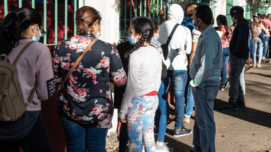 Masiva asistencia de niños en centros de pruebas COVID-19 del Distrito Nacional