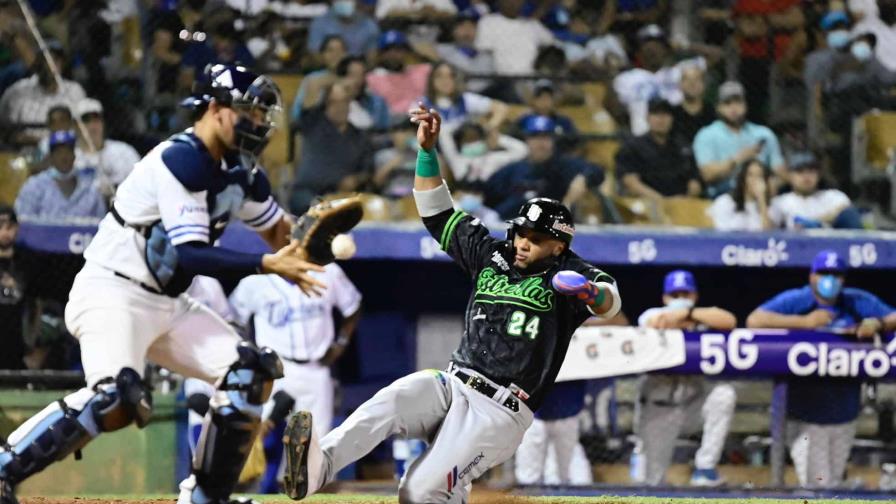 Estrellas apalean al Licey y se quedan solas en segundo