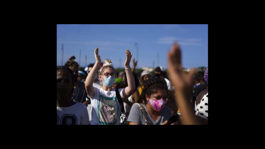 A seis meses de las protestas, Cuba enjuicia a manifestantes