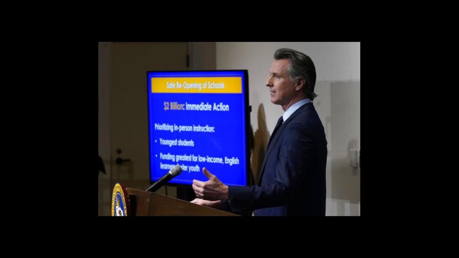 Gobernador de California propone cobertura médica a migrantes Gobernador de California propone cobertura médica a migrantes